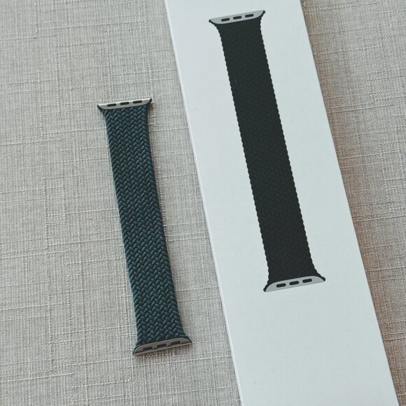 Official Apple Watch Band Braided Solo Loop, 38 40 41mm, Size 4, Green & Purple - Picture 5 of 9